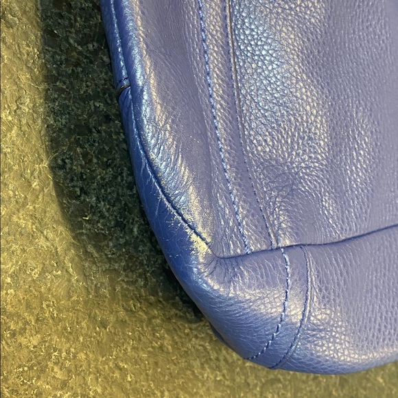 Coach bag.  Excellent condition - Picture 6 of 6